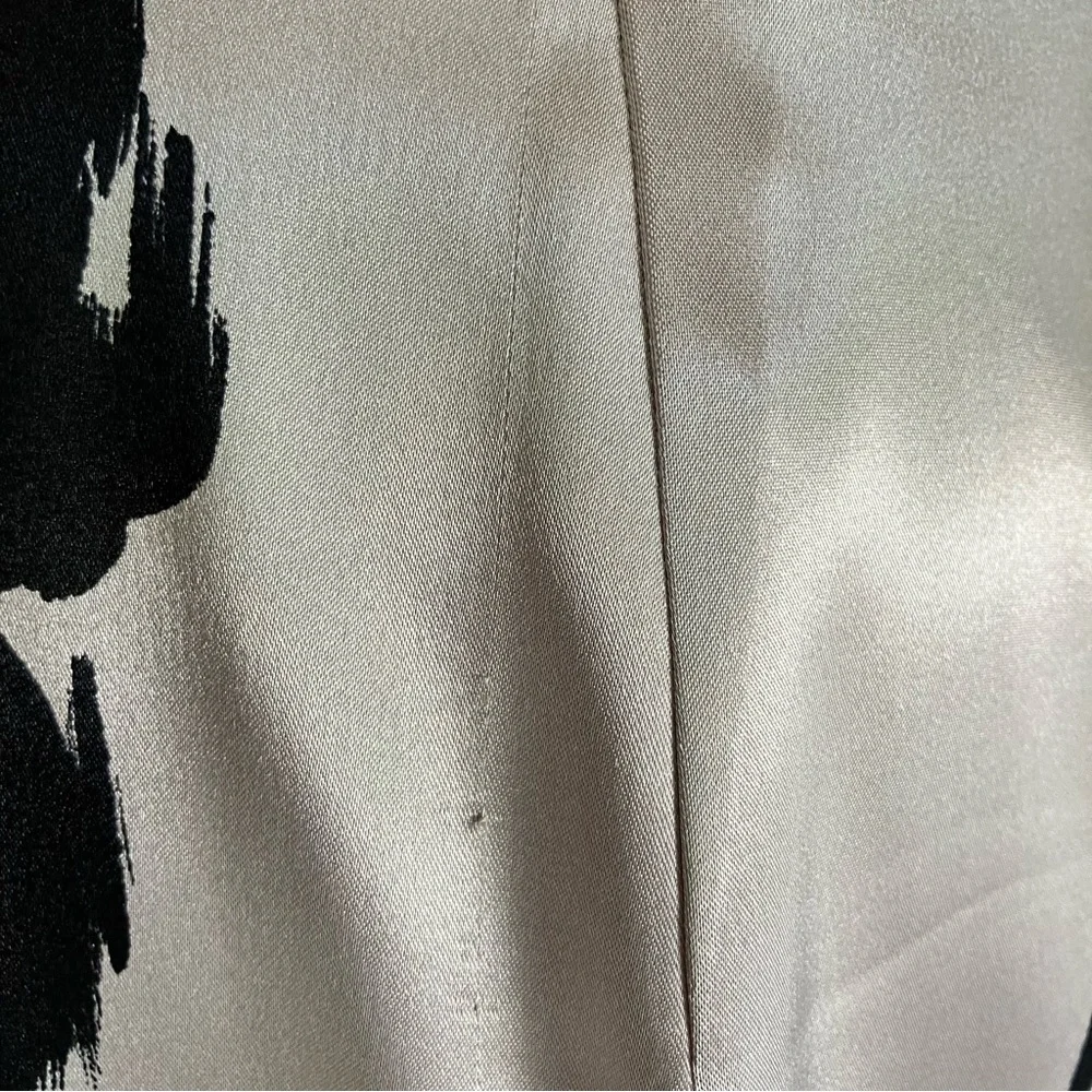 White House Black Market Strapless Satin Cocktail Dress.  Size 8 - Picture 8 of 9